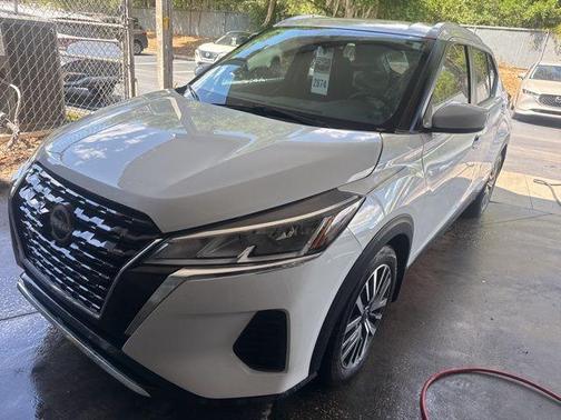 Fresh Powder 2023 Nissan Kicks SV