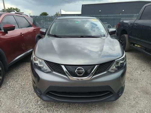 Gun Metallic 2019 Nissan Rogue Sport S