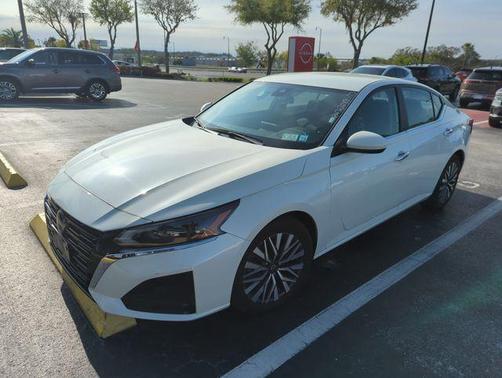 2023 Nissan Altima 2.5 SV