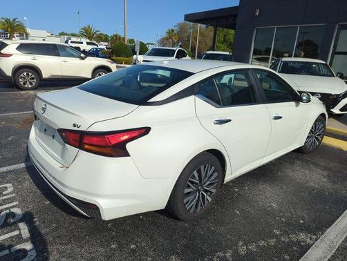 2023 Nissan Altima 2.5 SV