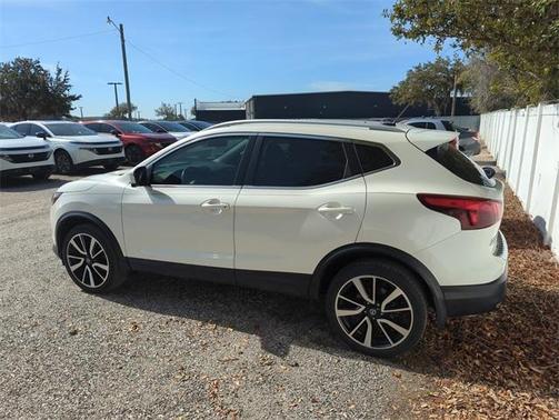 2017 Nissan Rogue Sport SL