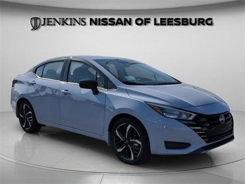 2025 Nissan Versa 1.6 SR