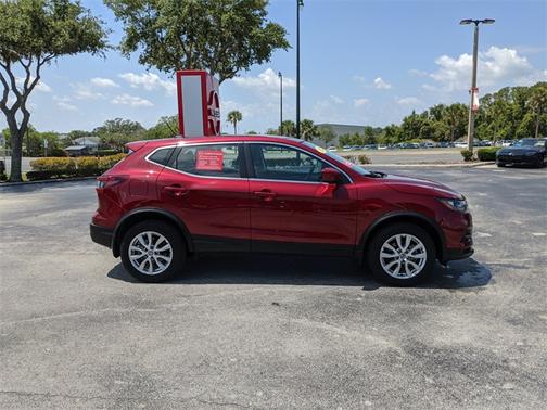2022 Nissan Rogue Sport S