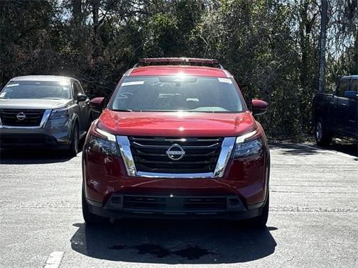 2023 Nissan Pathfinder SV