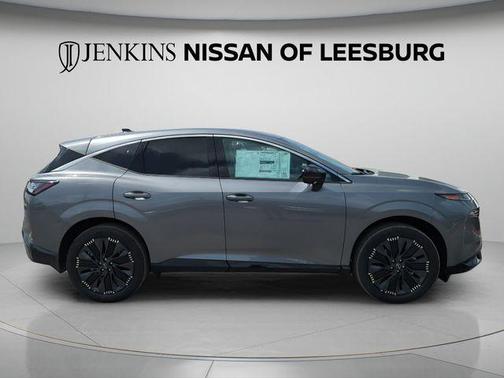 Gun Metallic 2026 Nissan Murano Platinum