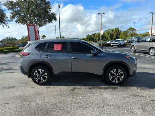 2022 Nissan Rogue SV
