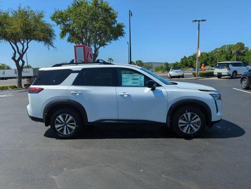 Pearl 2026 Nissan Pathfinder SL