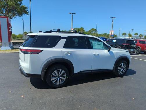 Pearl 2026 Nissan Pathfinder SL