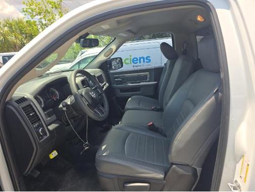 Bright White Clearcoat 2018 RAM 1500 Tradesman/Express