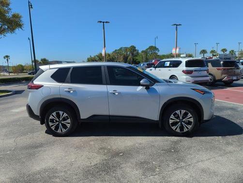 Brilliant Silver Metallic 2023 Nissan Rogue SV