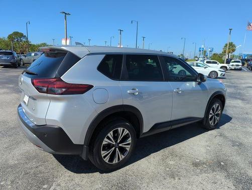 Brilliant Silver Metallic 2023 Nissan Rogue SV