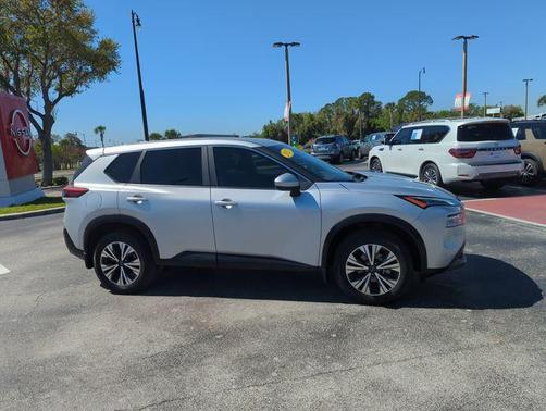 Brilliant Silver Metallic 2023 Nissan Rogue SV