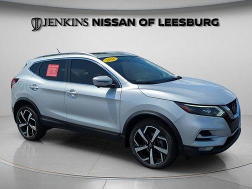 Brilliant Silver Metallic 2021 Nissan Rogue Sport SL
