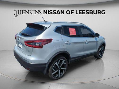 Brilliant Silver Metallic 2021 Nissan Rogue Sport SL