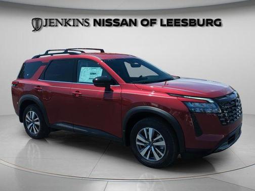 Scarlet Ember 2026 Nissan Pathfinder SL
