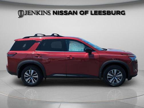 Scarlet Ember 2026 Nissan Pathfinder SL
