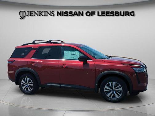 Scarlet Ember 2026 Nissan Pathfinder SL