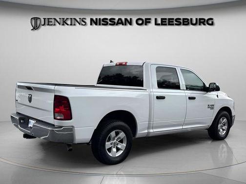 Bright White Clearcoat 2023 RAM 1500 Classic SLT
