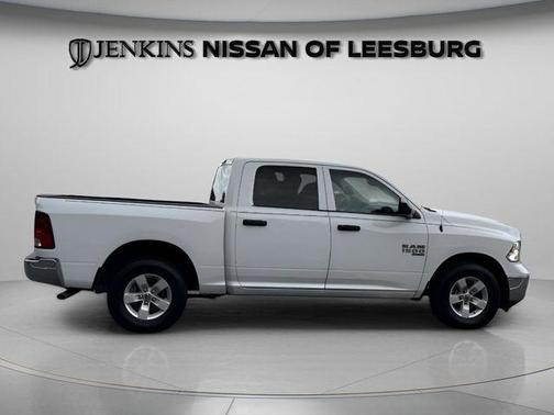 Bright White Clearcoat 2023 RAM 1500 Classic SLT