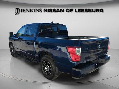 2024 Nissan Titan SV