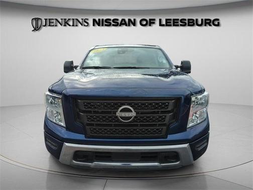 2024 Nissan Titan SV