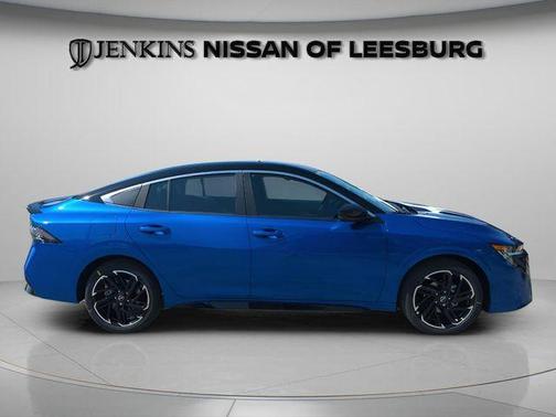2t Blu Blk Roof 2026 Nissan Sentra SR