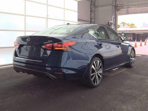 Gray 2019 Nissan Altima 2.5 SR