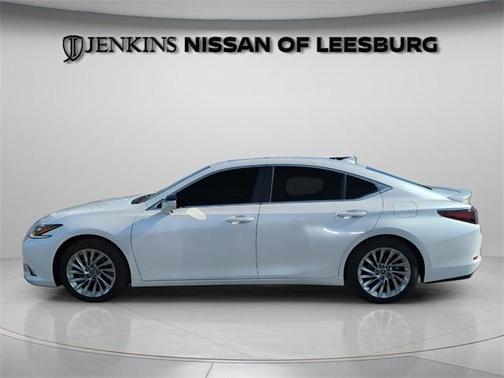 2023 Lexus ES 350 Ultra Luxury