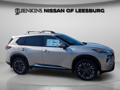 Champagne Silve 2026 Nissan Rogue Platinum