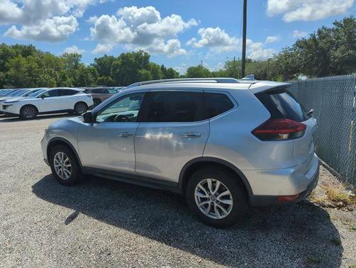 Brilliant Silver Metallic 2020 Nissan Rogue SV