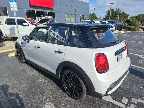 2023 MINI Hardtop Cooper