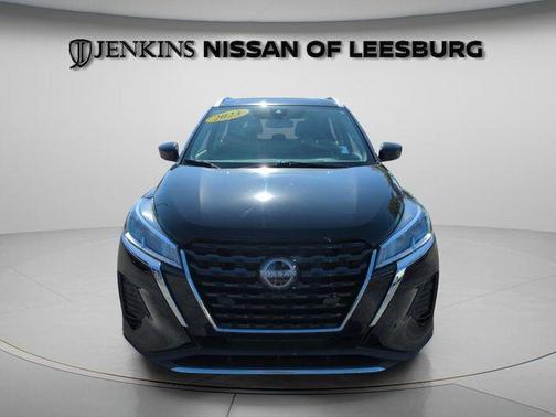 Super Black 2023 Nissan Kicks SV