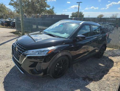 2023 Nissan Kicks SV