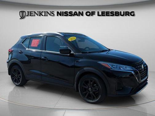 Super Black 2023 Nissan Kicks SV