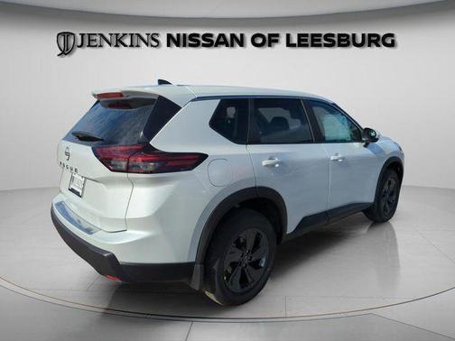 Everest White P 2026 Nissan Rogue SV