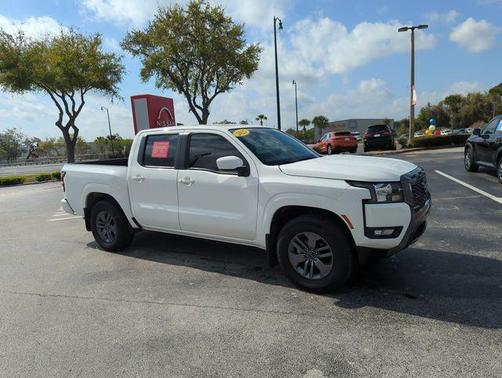 2025 Nissan Frontier SV