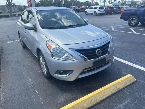 Brilliant Silver Metallic 2019 Nissan Versa 1.6 SV