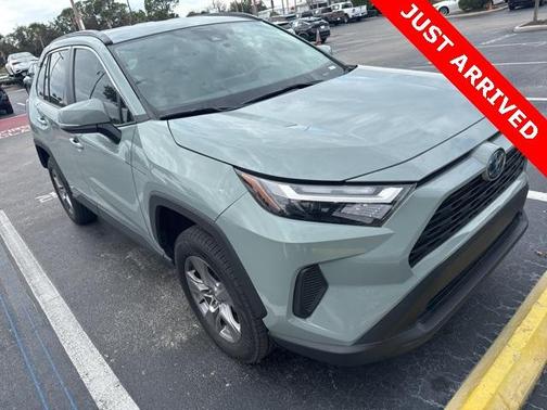 2023 Toyota RAV4 Hybrid XLE