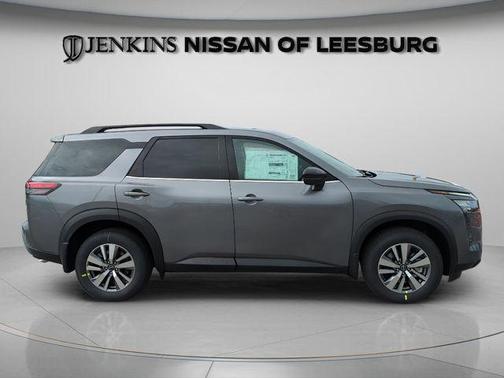 Gun Metallic 2026 Nissan Pathfinder SL