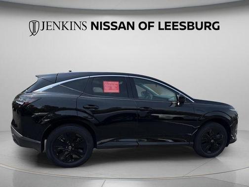 Black 2025 Nissan Murano SV