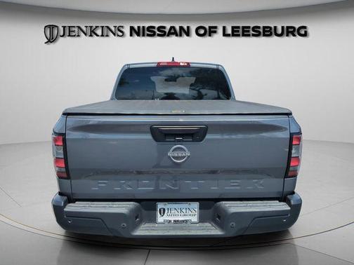 Gun Metallic 2022 Nissan Frontier S