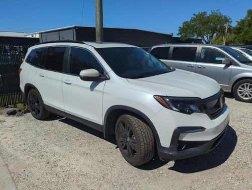 Platinum White Pearl 2022 Honda Pilot Special Edition