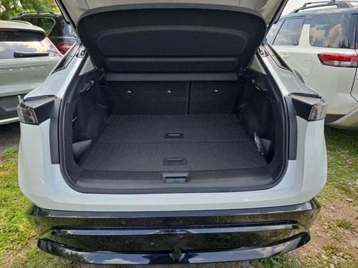 2t Wht Blk Roof 2024 Nissan ARIYA ENGAGE