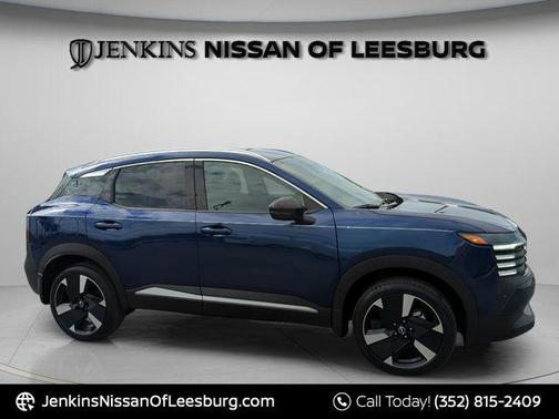 Deep Blue Pearl 2026 Nissan Kicks SR