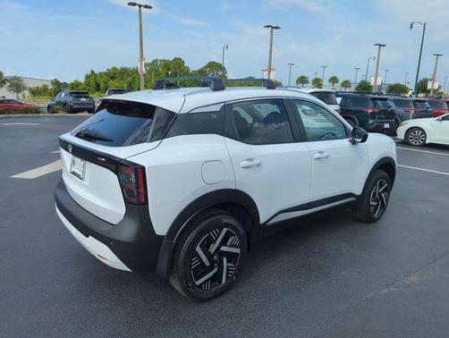 Fresh Powder 2026 Nissan Kicks SV