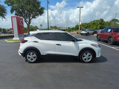 Fresh Powder 2024 Nissan Kicks S