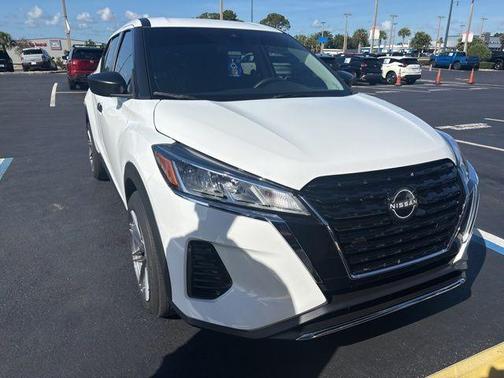 Fresh Powder 2024 Nissan Kicks S