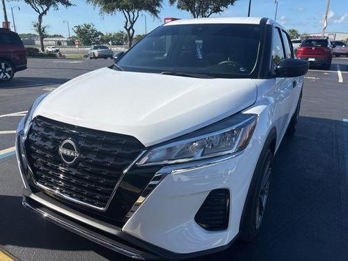 Fresh Powder 2024 Nissan Kicks S