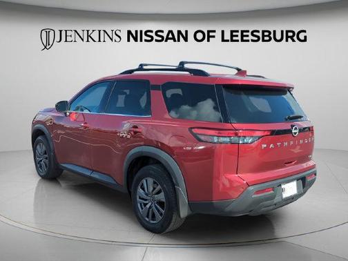 Scarlet Ember 2024 Nissan Pathfinder SV