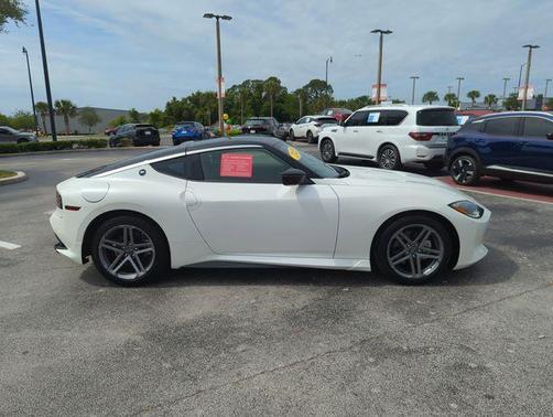 Pearl White 2025 Nissan Z Sport